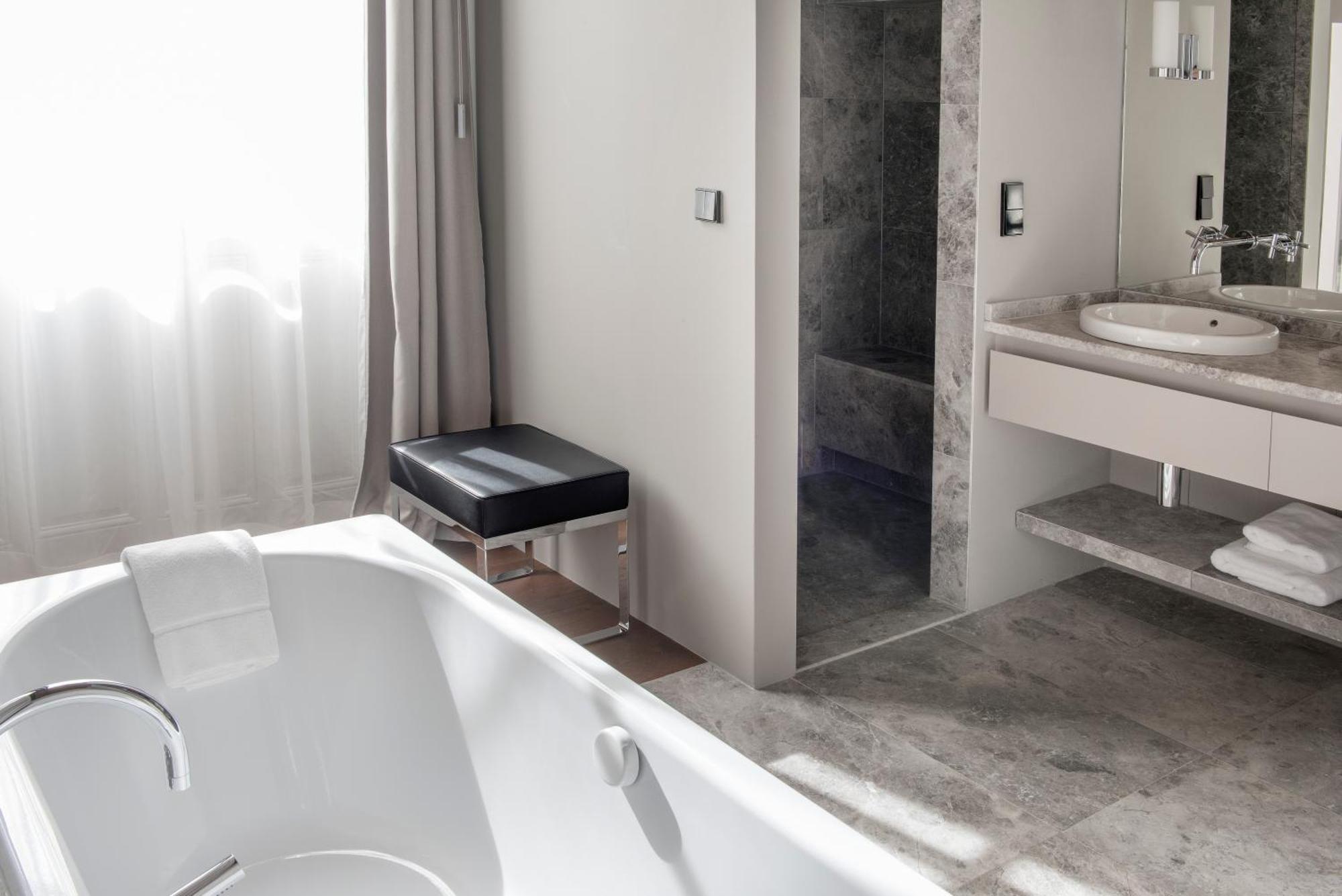 Hotel De Tourrel, Saint Remy De Provence, A Member Of Design Hotels ห้อง รูปภาพ